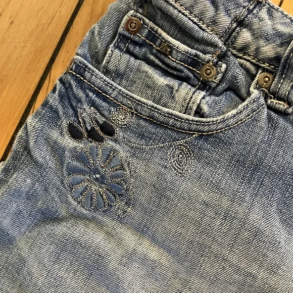 Vintage Y2K Z. Co Embroidered Denim Short Shorts - Picture 4 of 11